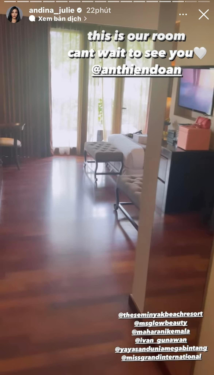 Người đẹp đến từ xứ vạn đảo khoe căn phòng nơi mà cô và Thiên Ân sẽ lưu trú trong những ngày sắp tới.