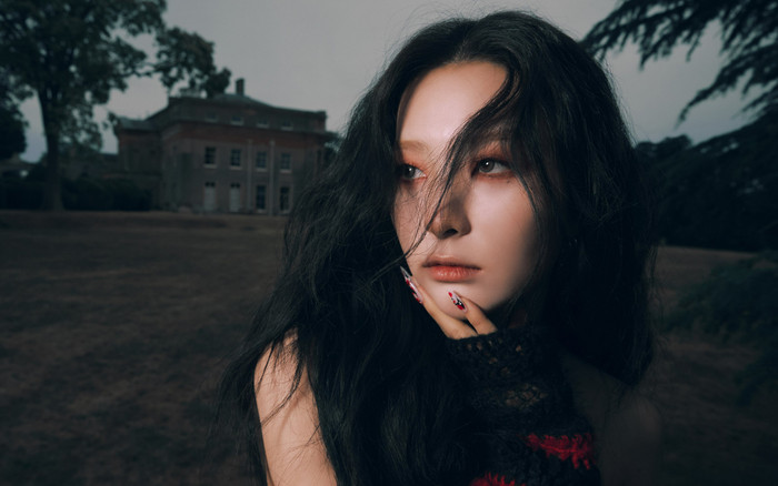 Chính thức debut solo, SEULGI khiến fan mê đắm với vẻ đẹp ma mị khó cưỡng Ảnh 2