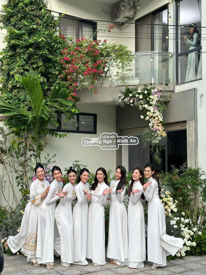 Lễ ăn hỏi 'hot nhất' là đây, toàn những tuyệt tác mỹ nhân đại diện nhà gái để nhận sính lễ.