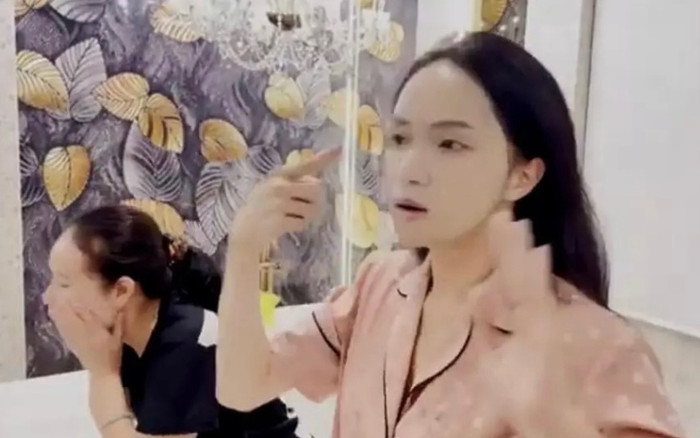 Tự tin để mặt mộc nhưng Hương Giang lại bị netizen nhắc nhở về điều này Ảnh 2