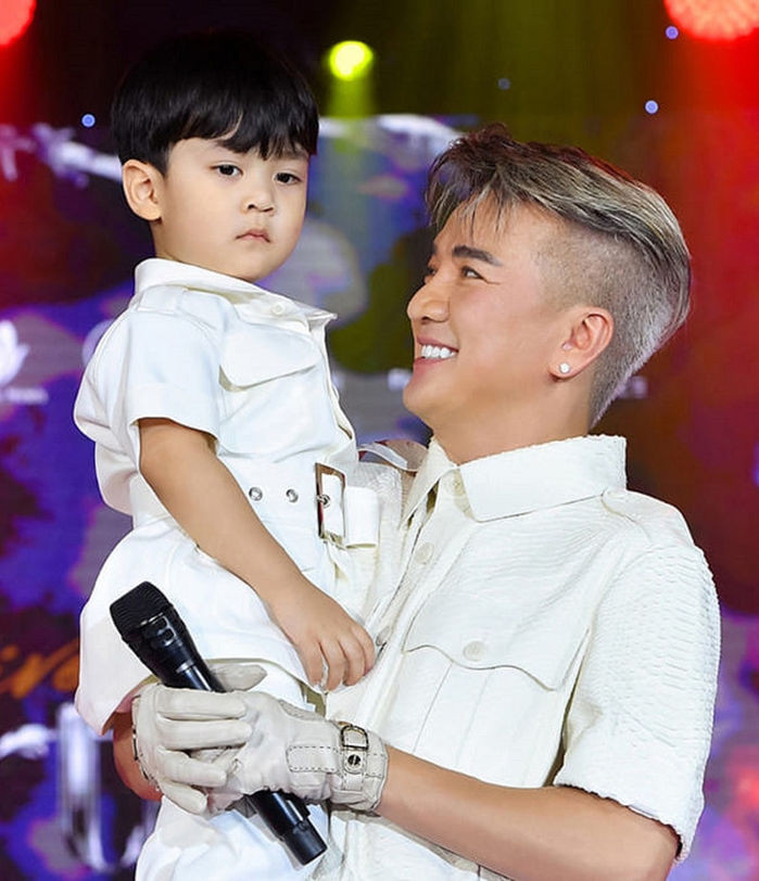 Ca sĩ Đàm Vĩnh Hưng công khai quý tử Polo Huỳnh.