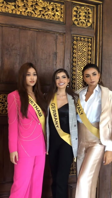 Người đẹp Long An 'sáng bần bật' khi đọ sắc cùng các mỹ nhân khác.