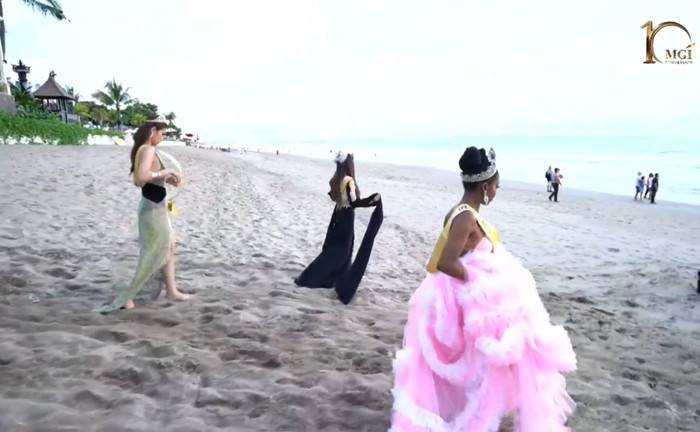 Thiên Ân nhẹ tênh với set đồ đơn giản, 