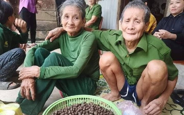 Xuyên đêm tìm kiếm cụ bà đi lạc trong rừng ở Quảng Bình Ảnh 2