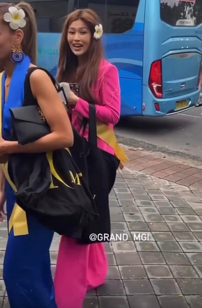 Khán giả phải vừa cười vừa khóc khi nhìn thấy hình ảnh này của Thiên Ân tại nơi xứ người.