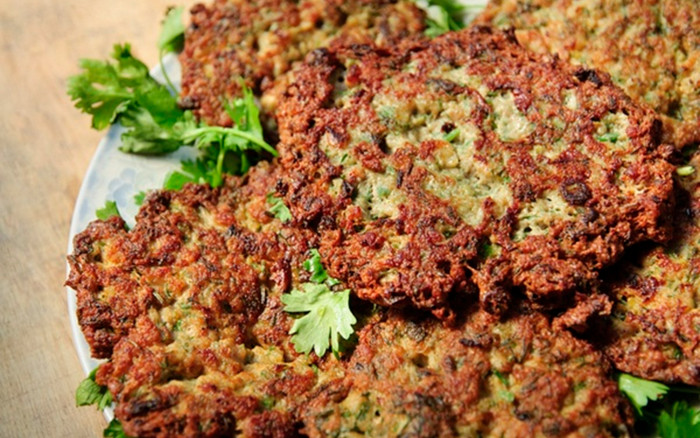 Chả rươi - món đặc sản không phải ai cũng dám nếm nhưng ăn rất dễ nghiện của Hà Nội Ảnh 2