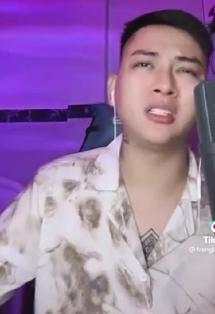 Hoài Lâm thừa nhận giọng hát của mình xuống cấp vì lâu không được đứng trên sân khấu.