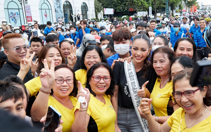 Chân thành động viên fan: Hoa hậu Ngọc Châu xứng danh 'Miss ấm áp' Ảnh 2