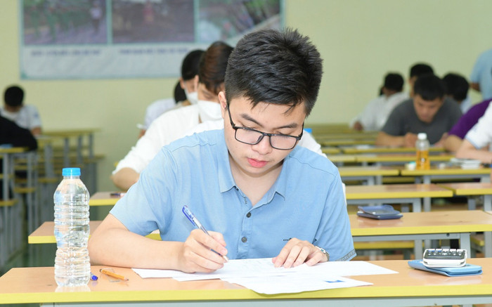 Tuyển sinh đại học 2023: Bỏ phương thức xét tuyển không phù hợp, giảm điểm ưu tiên Ảnh 2