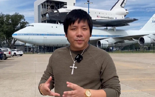 Bất ngờ với ngoại hình hiện tại của Khoa Pug, để lộ tình trạng sức khỏe yếu hậu kéo dài chân Ảnh 2