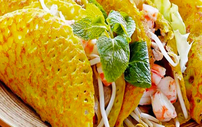 Hương vị khác biệt giữa bánh xèo miền Tây và miền Trung Ảnh 2