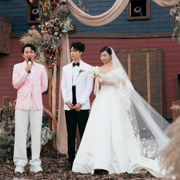 Không cùng Trấn Thành dự đám cưới Diệu Nhi, Hari Won tiếp tục gây xôn xao khi 'lẻ bóng' nhảy nhót Ảnh 3