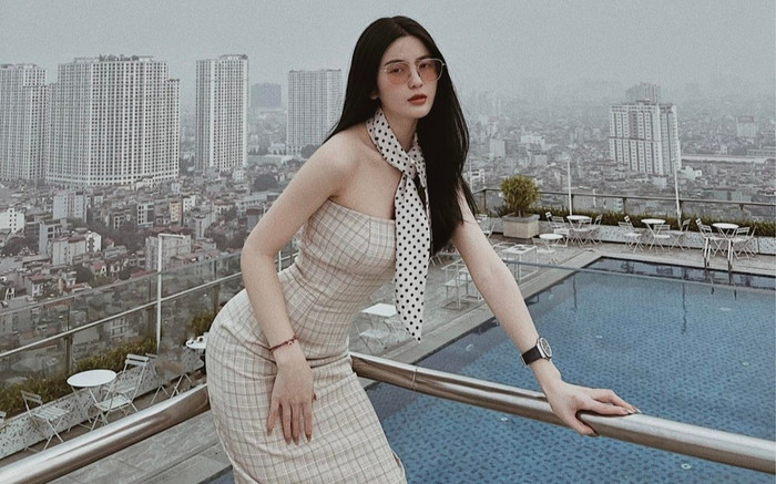 Choáng ngợp trước BST hàng hiệu của bạn gái Quang Hải Ảnh 2