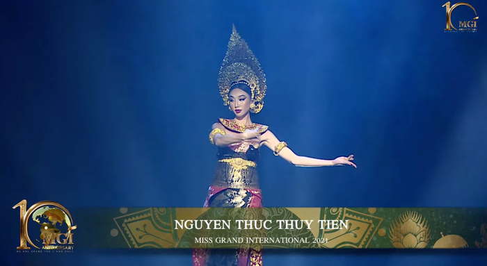 Nhan sắc hoàn hảo đến từng 'milimet' của Thuỳ Tiên khi làm vedette: Mr.Nawat sao nỡ tháo vương miện? Ảnh 1