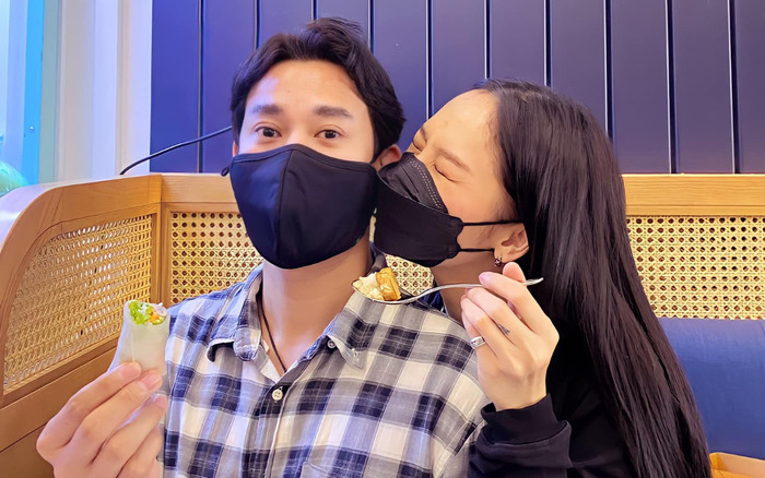 Miu Lê tình tứ hôn một sao nam Vbiz, ngọt ngào nói 'I love you' nhưng nó lạ lắm! Ảnh 2