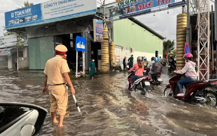 Triều cường dâng cao kỷ lục, Cần Thơ tiếp tục cho học sinh nghỉ học Ảnh 2
