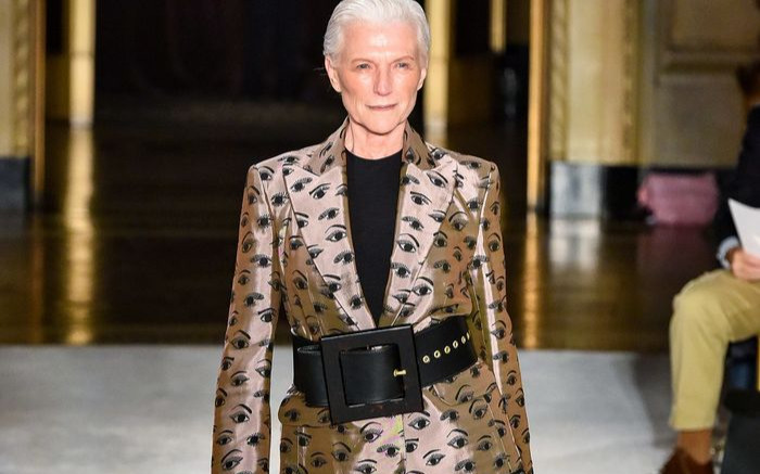 Phong cách thời trang 'không tuổi' của mẹ tỷ phú giàu nhất thế giới ở tuổi U80 Ảnh 2