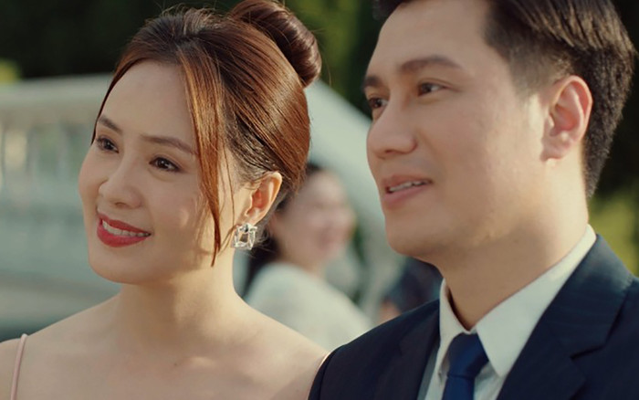 Phim của Việt Anh - Hồng Diễm mới lên sóng đã có sạn, khán giả phản ứng vì nhiều cảnh nóng Ảnh 2