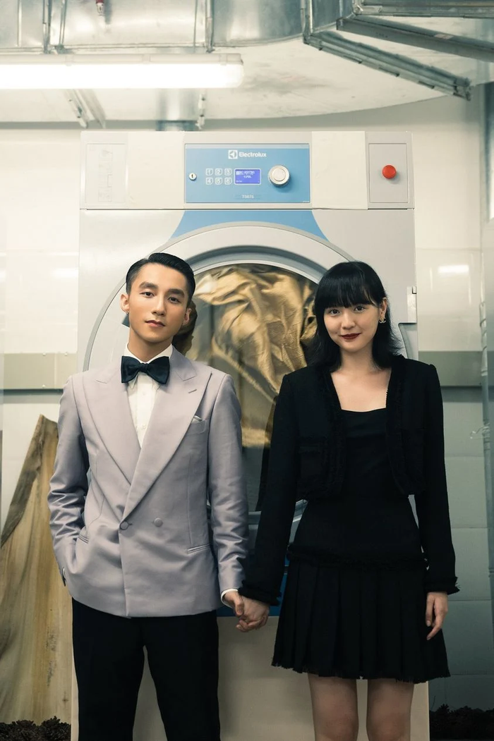 Cặp đôi Sơn Tùng M-TP - Hải Tú cực đẹp đôi trong MV 'Chúng ta của hiện tại'