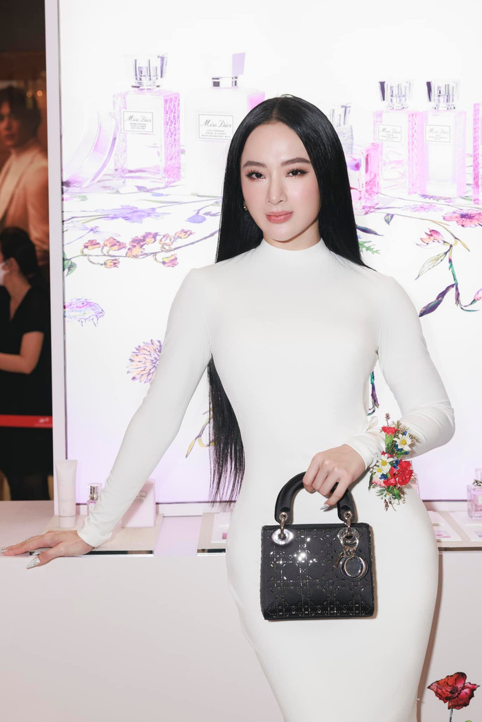 Angele Phương Trinh bất ngờ tái xuất, khoe thân hình gợi cảm