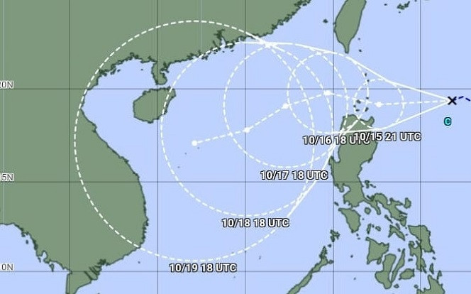 Miền Trung lại tiếp tục đón thêm bão số 6 sắp đổ bộ? Ảnh 2