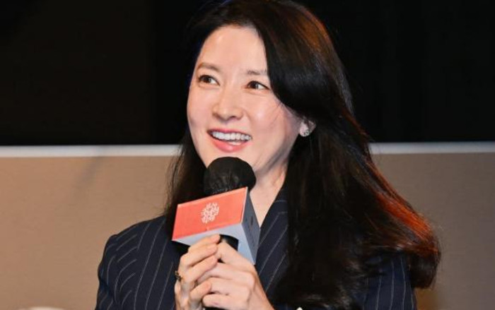 'Nàng Dae Jang Geum' Lee Young Ae lộ rõ dấu hiệu lão hóa ở tuổi 51 Ảnh 2