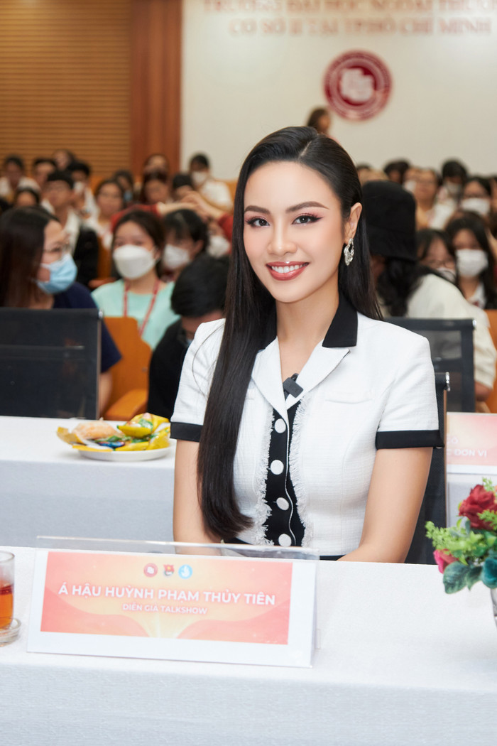 Á hậu Thủy Tiên lần đầu tiết lộ 'bí mật' thời sinh viên: Tự tin tham gia văn nghệ dù không có năng khiếu Ảnh 2