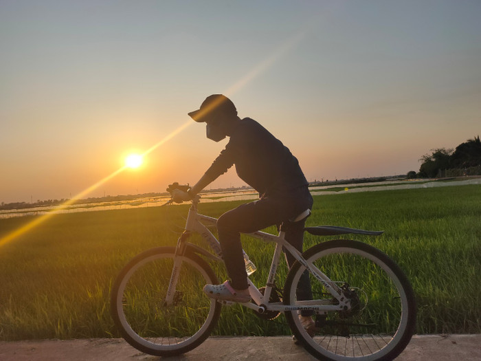 'Em không cảm thấy chán nản hay mệt mỏi vì bất cứ thứ gì cả. Cuộc sống này thật tuyệt vời. Em cảm thấy vui và trân trọng cuộc sống này vô cùng”, Kiệt tâm sự.