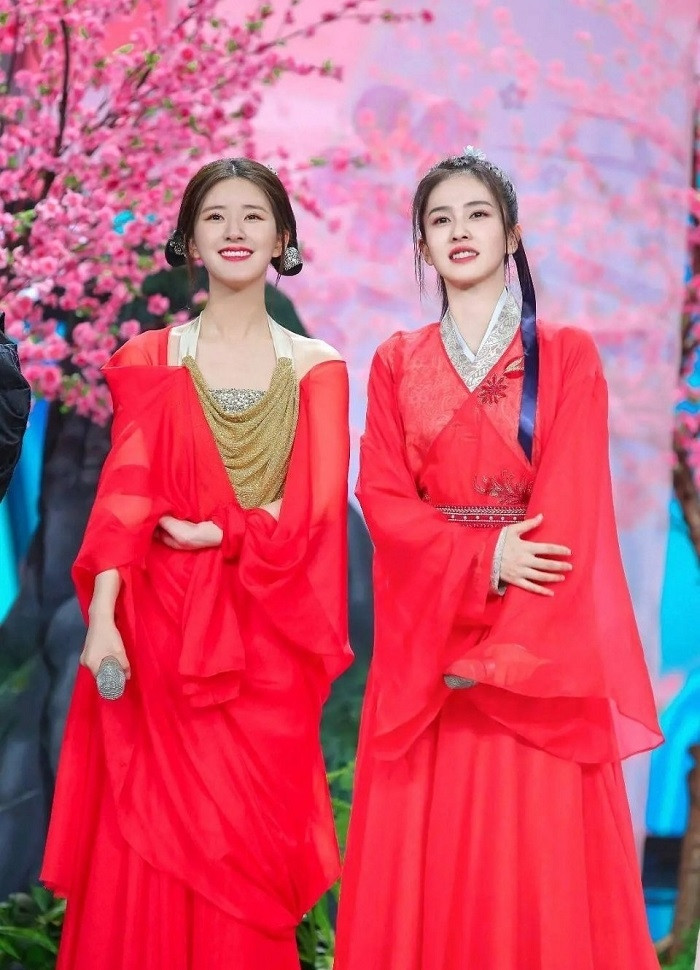 Triệu Lộ Tư và Bạch Lộc là 'con cưng' của IQIYI và Tencent. 