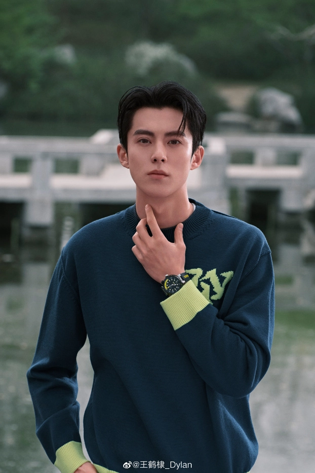 Vương Hạc Đệ liên tục lên bìa tạp chí và nhận quảng cáo sau Thương Lan Quyết. 