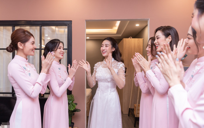 Lộ diện dàn bê tráp 'toàn cực phẩm' trong đám hỏi Đỗ Mỹ Linh và con trai bầu Hiển Ảnh 2