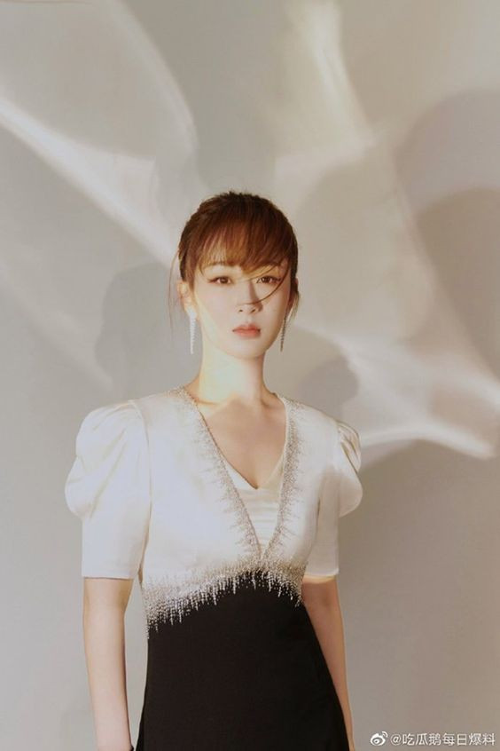 Địch Lệ Nhiệt Ba là sao nữ 90 duy nhất trở thành Nữ thần Kim Ưng, Dương Tử kỳ này hết cơ hội? Ảnh 4