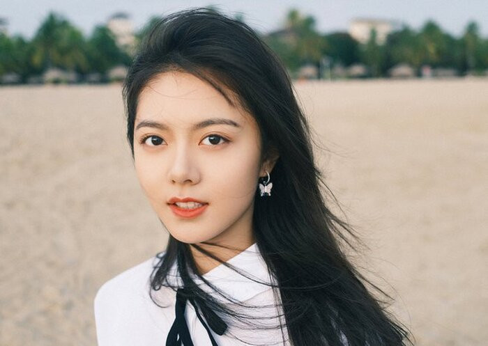 Địch Lệ Nhiệt Ba là sao nữ 90 duy nhất trở thành Nữ thần Kim Ưng, Dương Tử kỳ này hết cơ hội? Ảnh 6