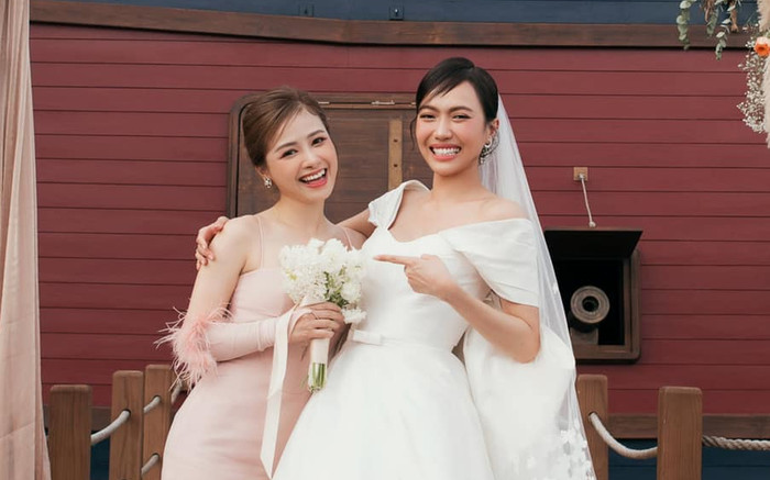 Không chỉ từ chối nhận hoa cưới từ Diệu Nhi, một người chị em còn muốn 'cướp hit' của vợ chồng Anh Tú Ảnh 2