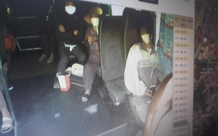 Gia đình vỡ òa khi tìm thấy con gái 15 tuổi 'mất tích' trong hoàn cảnh không thể ngờ Ảnh 2