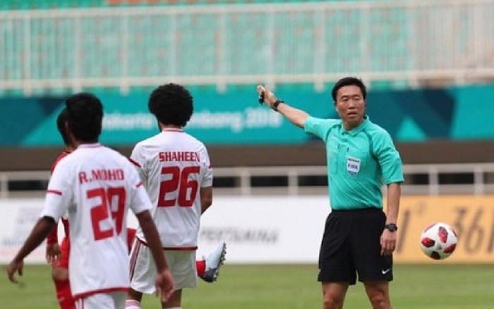 Trọng tài từng xử ép U23 Việt Nam được thuê bắt trận Hải Phòng và Hà Nội: Nỗi buồn lớn! Ảnh 2