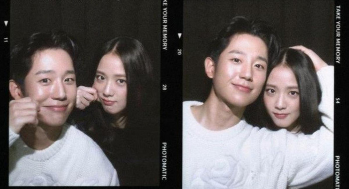 Jung Hae In và Jisoo có tương tác rất ổn áp dù là lần đầu hợp tác. 