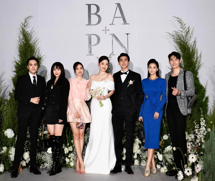 Hình ảnh dàn khách mời đình đám trong hôn lễ của Bình An và Phương Nga