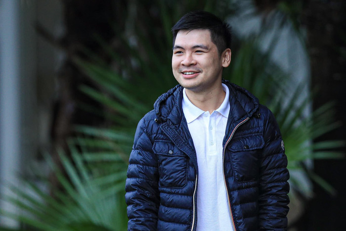 Chú rể Đỗ Vinh Quang để lộ nhan sắc nhìn khá già trước ngày cưới Hoa hậu Đỗ Mỹ Linh. Ảnh: HNFC