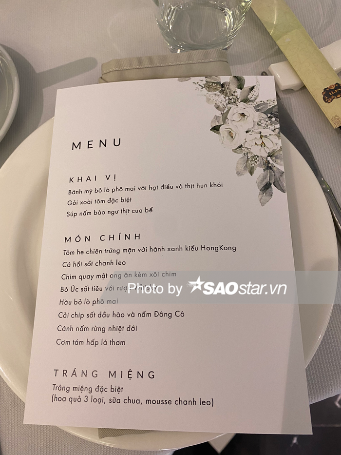 Thực đơn cũng được hé lộ