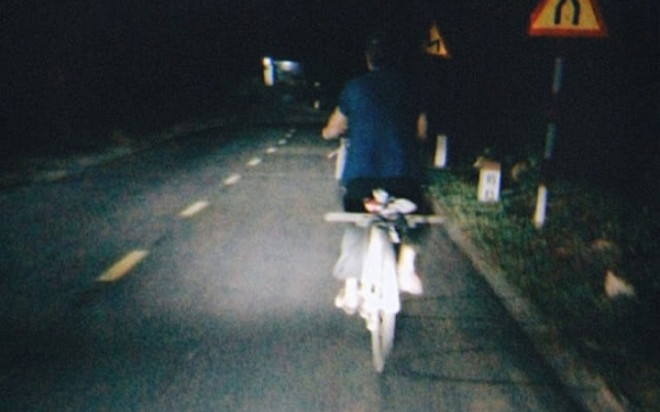 Âm thầm đi sau cụ bà giữa đêm, cô gái bị hiểu nhầm nhưng nhận về 'mưa lời khen' Ảnh 2