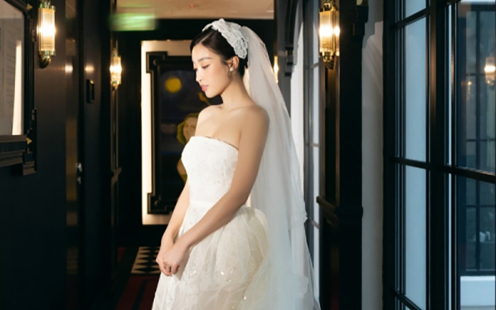 Ngắm ảnh 'full HD' Hoa hậu Đỗ Mỹ Linh trong váy cưới nửa tỷ đồng Ảnh 2