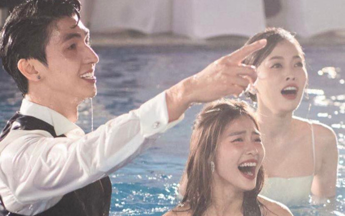 Khả Ngân 'rớt nước mắt' vì có ảnh chụp chung với Bình An-Phương Nga nhưng 'lạ lắm' Ảnh 2