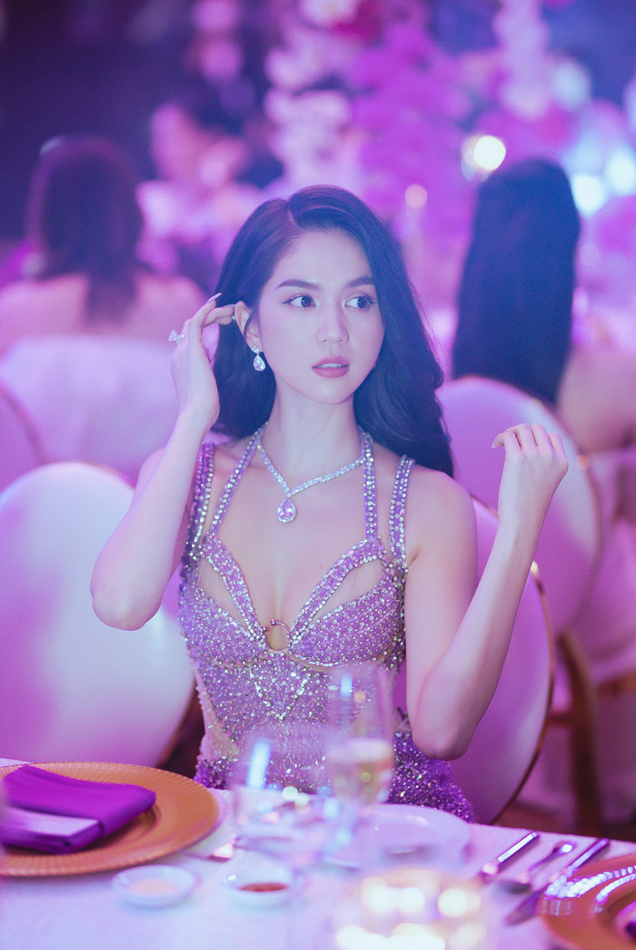 Ngọc Trinh tại sự kiện mới đây của vợ chồng diễn viên Chi Bảo - Lý Thùy Chang.