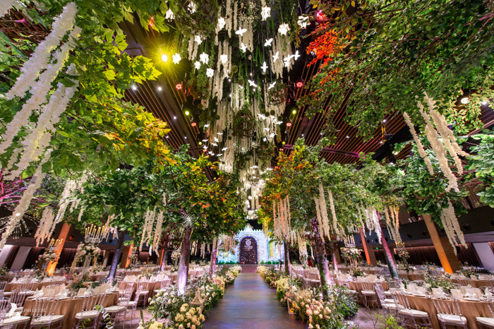 Khung cảnh xa hoa, lộng lẫy như vườn cổ tích trong tiệc cưới Đỗ Mỹ Linh.