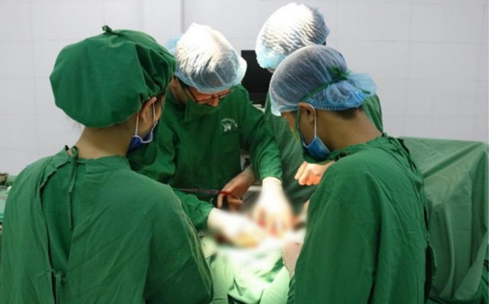 Ca chấn thương ngực hở được phẫu thuật cứu sống thành công Ảnh 2