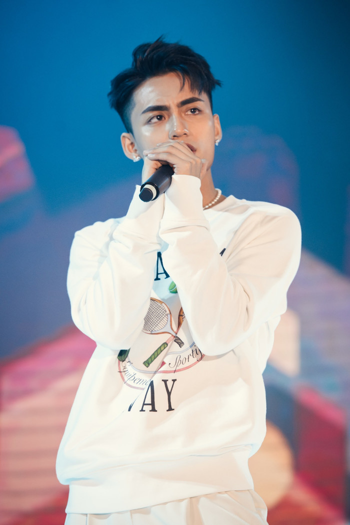 Đi hát với nghệ danh MONO, thế nhưng em trai Sơn Tùng vẫn bị khán giả gọi bằng cái tên đầy lạ lẫm? Ảnh 1