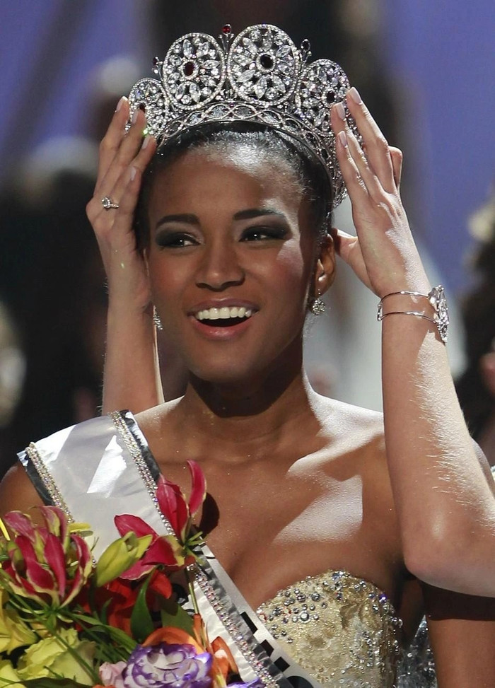 Hoa hậu Hoàn vũ 2011 - Leila Lopes.