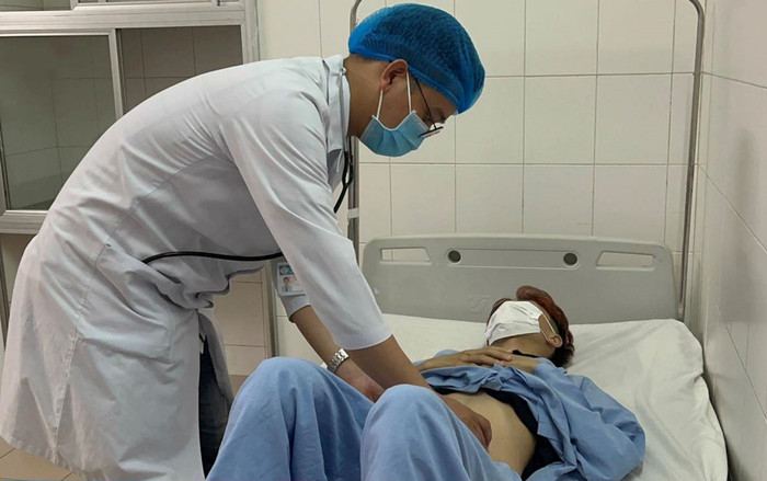 Cứu sống bệnh nhân xuất huyết tiêu hóa từ ruột non nguy kịch, hiếm gặp Ảnh 2