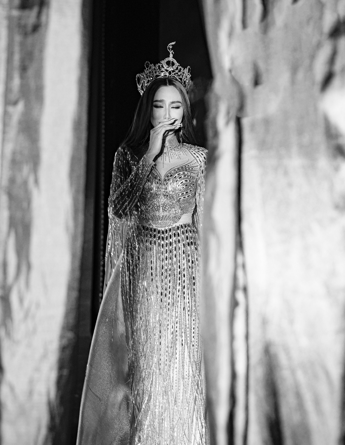 Ca khúc vang lên trong 2 khoảnh khắc quan trọng của Thùy Tiên tại Miss Grand khiến fan xúc động Ảnh 3